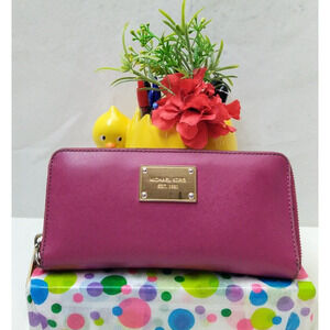 Michael Kors Pink Leather Zipper Around Credit Card Long Wallet